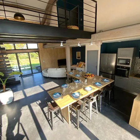 Chez Le Damian 度假居 *