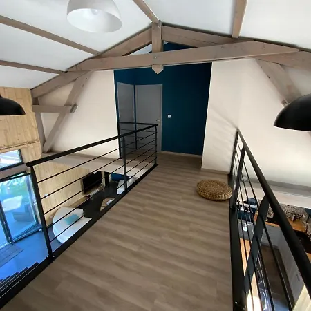 度假居 Chez Le Damian Neuville (Puy-de-Dome)