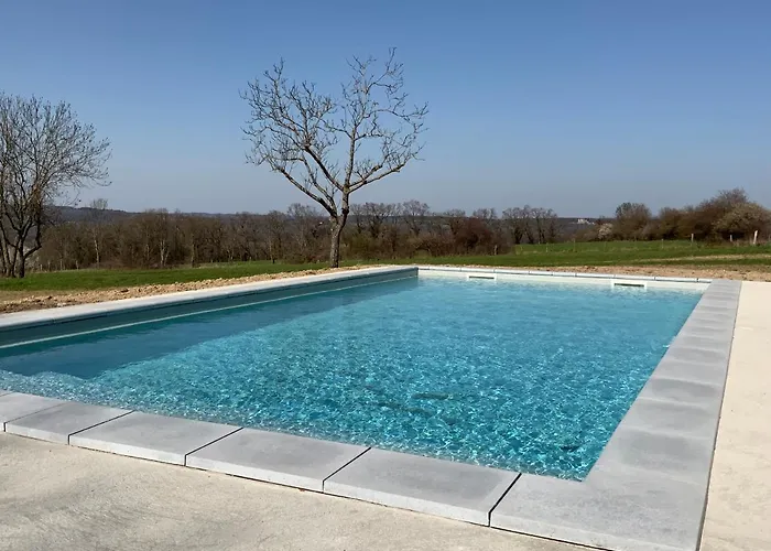 Chez Le Damian 度假居 *